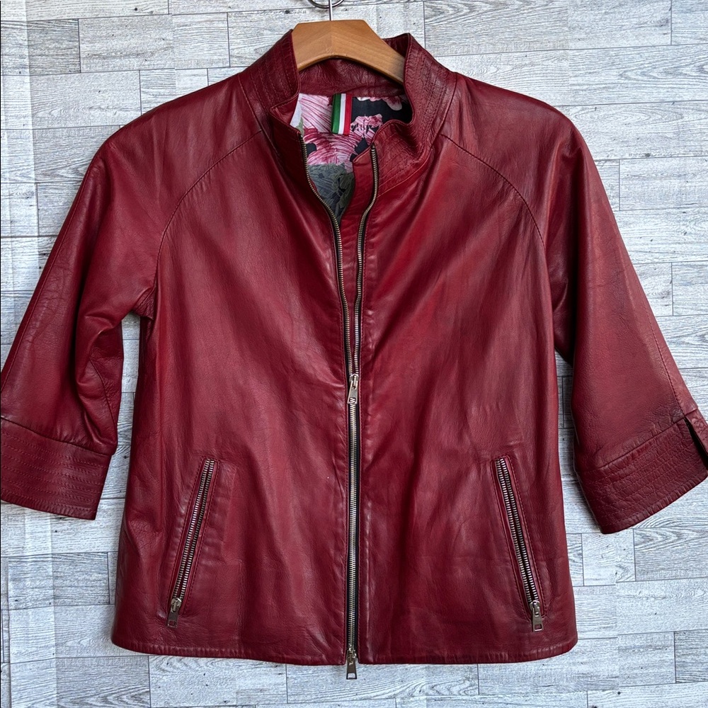 red leather jacket Italian coat Vintage Vera Pelle size 40 Y2K